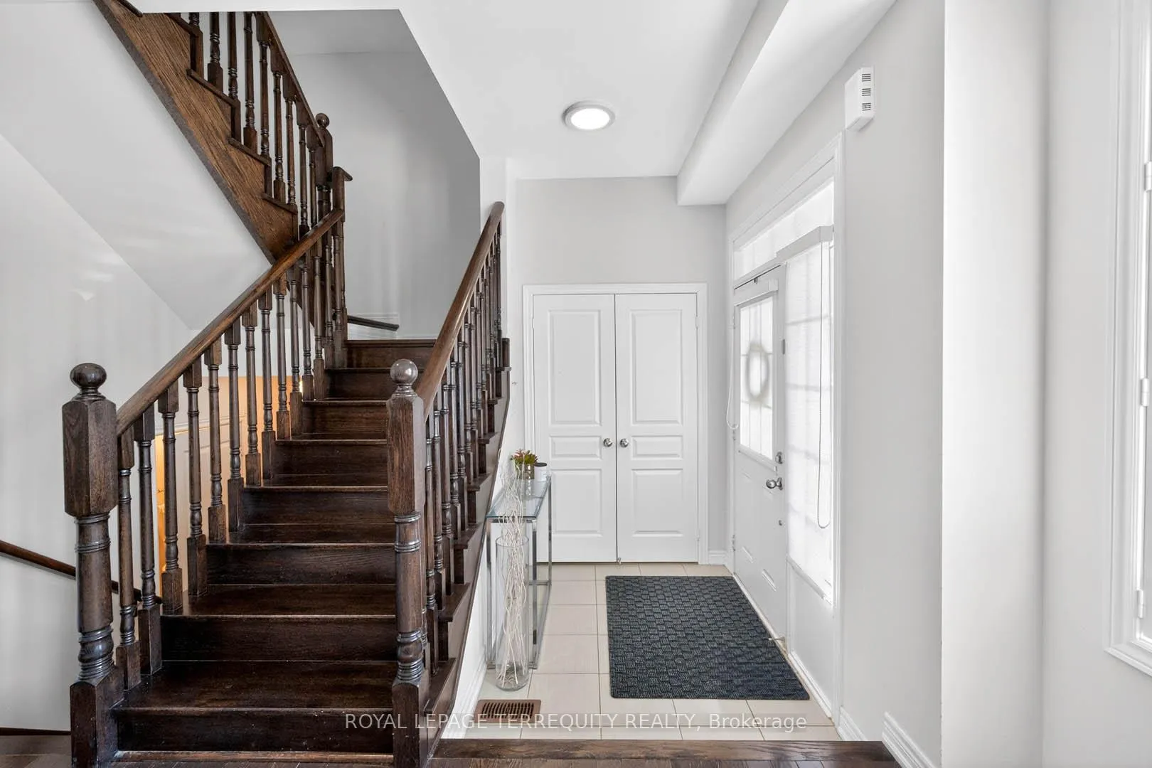 Photo 2 of 190 East's Corners Boulevard, Vaughan, Kleinburg — HOMEH