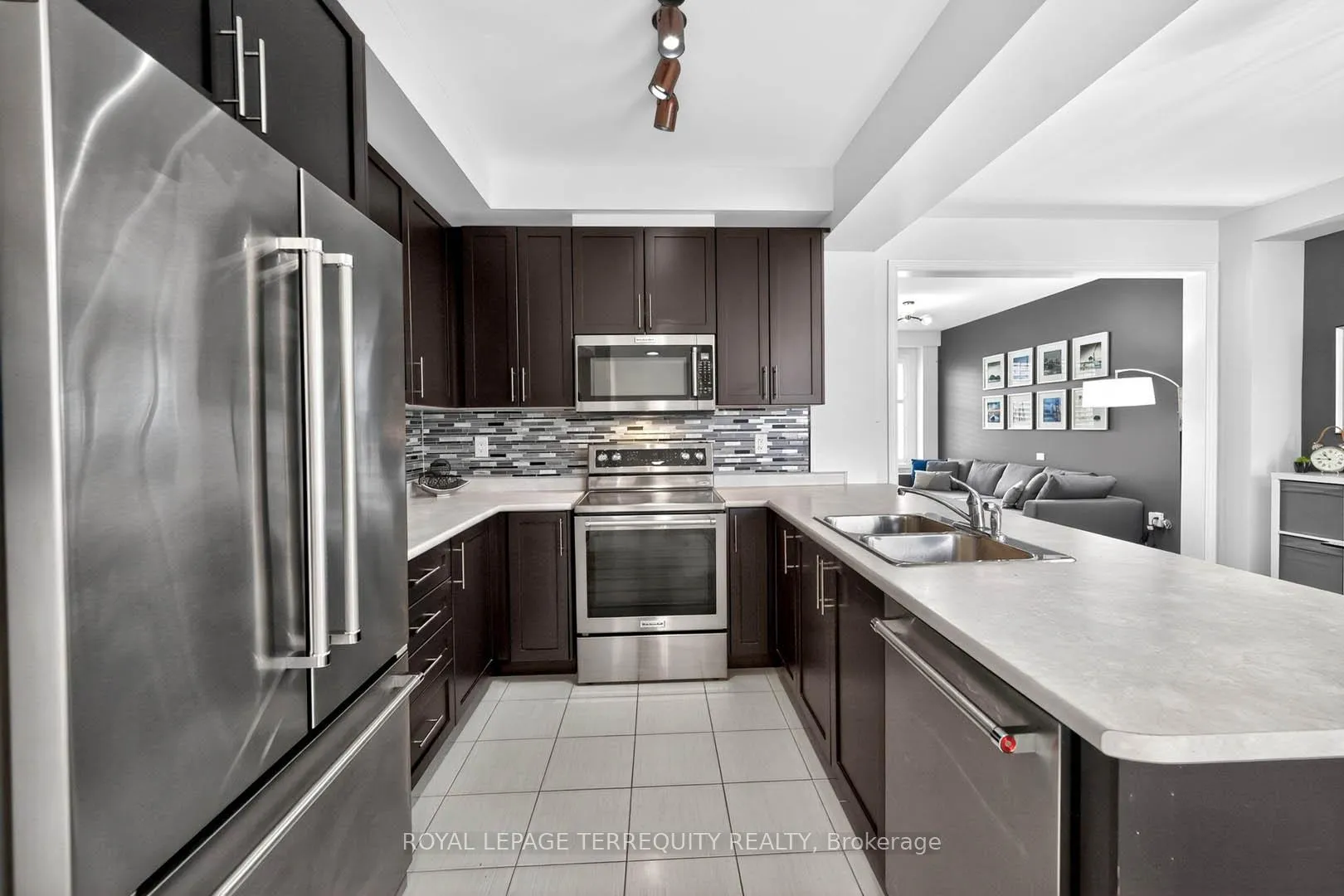 Photo 14 of 190 East's Corners Boulevard, Vaughan, Kleinburg — HOMEH