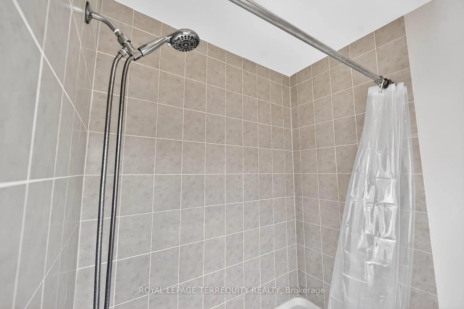 Photo 29 of 190 East's Corners Boulevard, Vaughan, Kleinburg — HOMEH