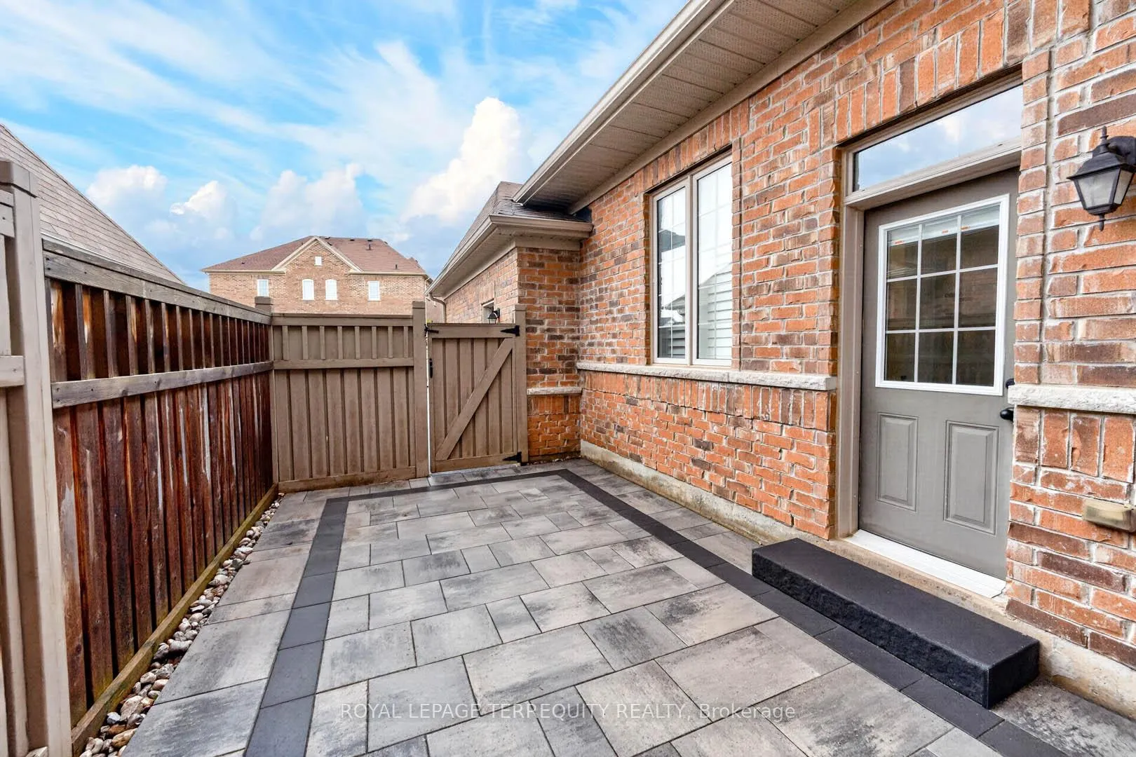 Photo 37 of 190 East's Corners Boulevard, Vaughan, Kleinburg — HOMEH