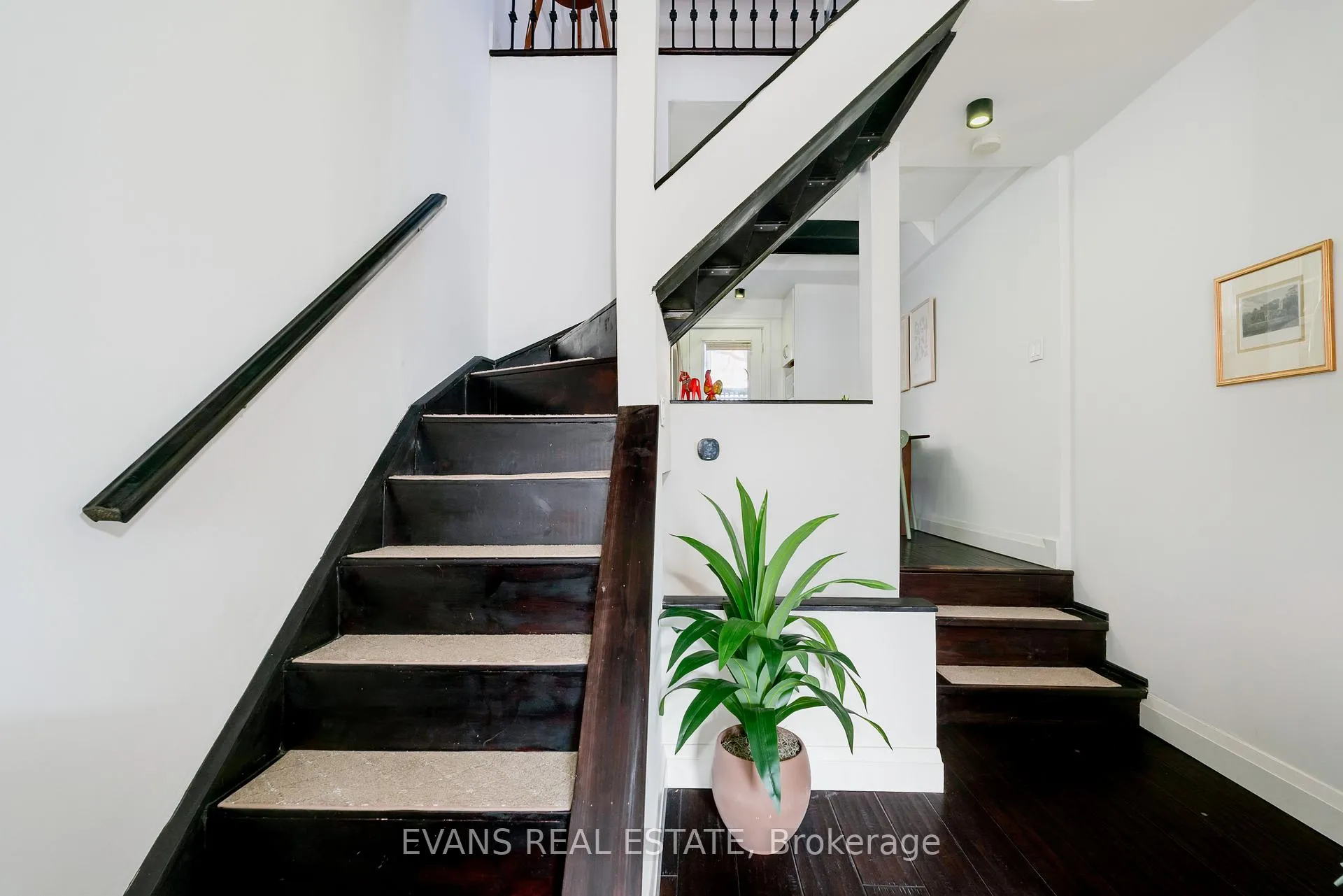 Photo 10 of 448 Gerrard Street E, Toronto, Cabbagetown-South St. James Town — HOMEH