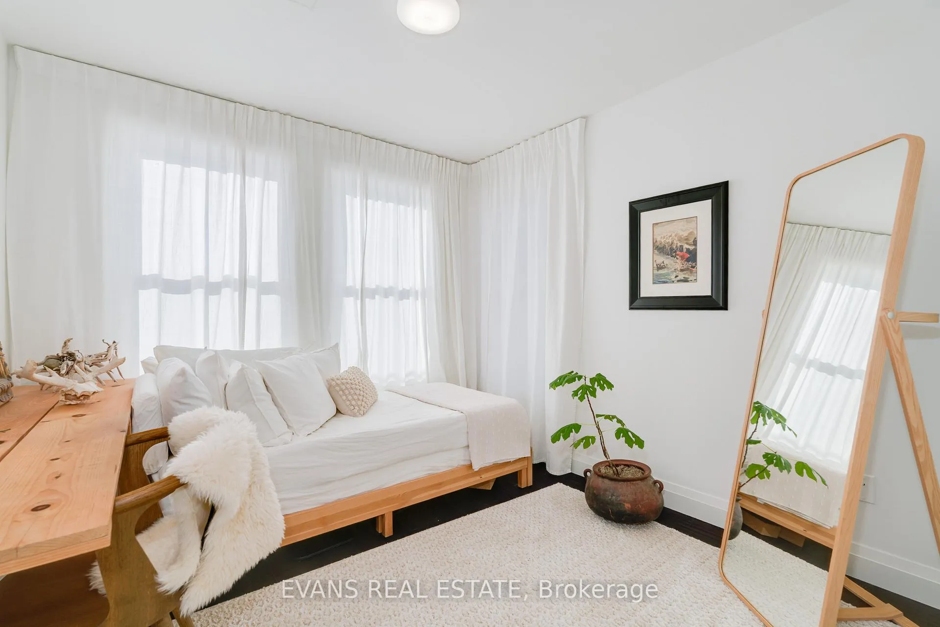 Photo 17 of 448 Gerrard Street E, Toronto, Cabbagetown-South St. James Town — HOMEH