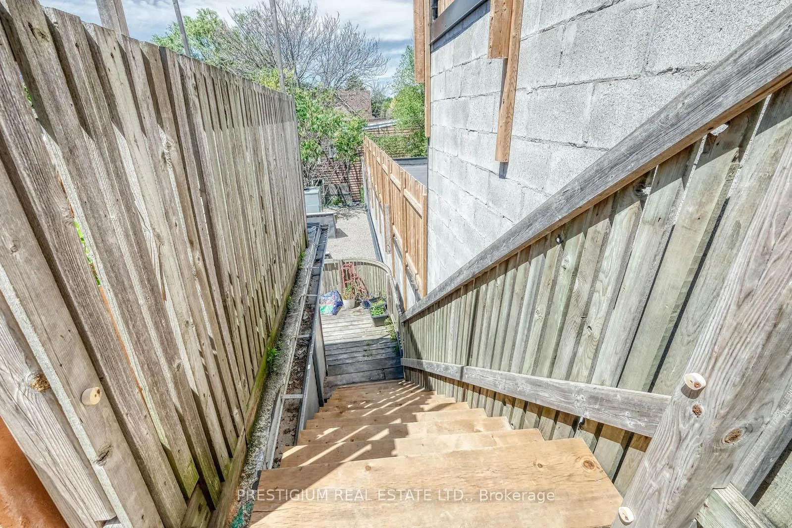 Photo 27 of 940A Queen Street W, Toronto, Trinity-Bellwoods — HOMEH