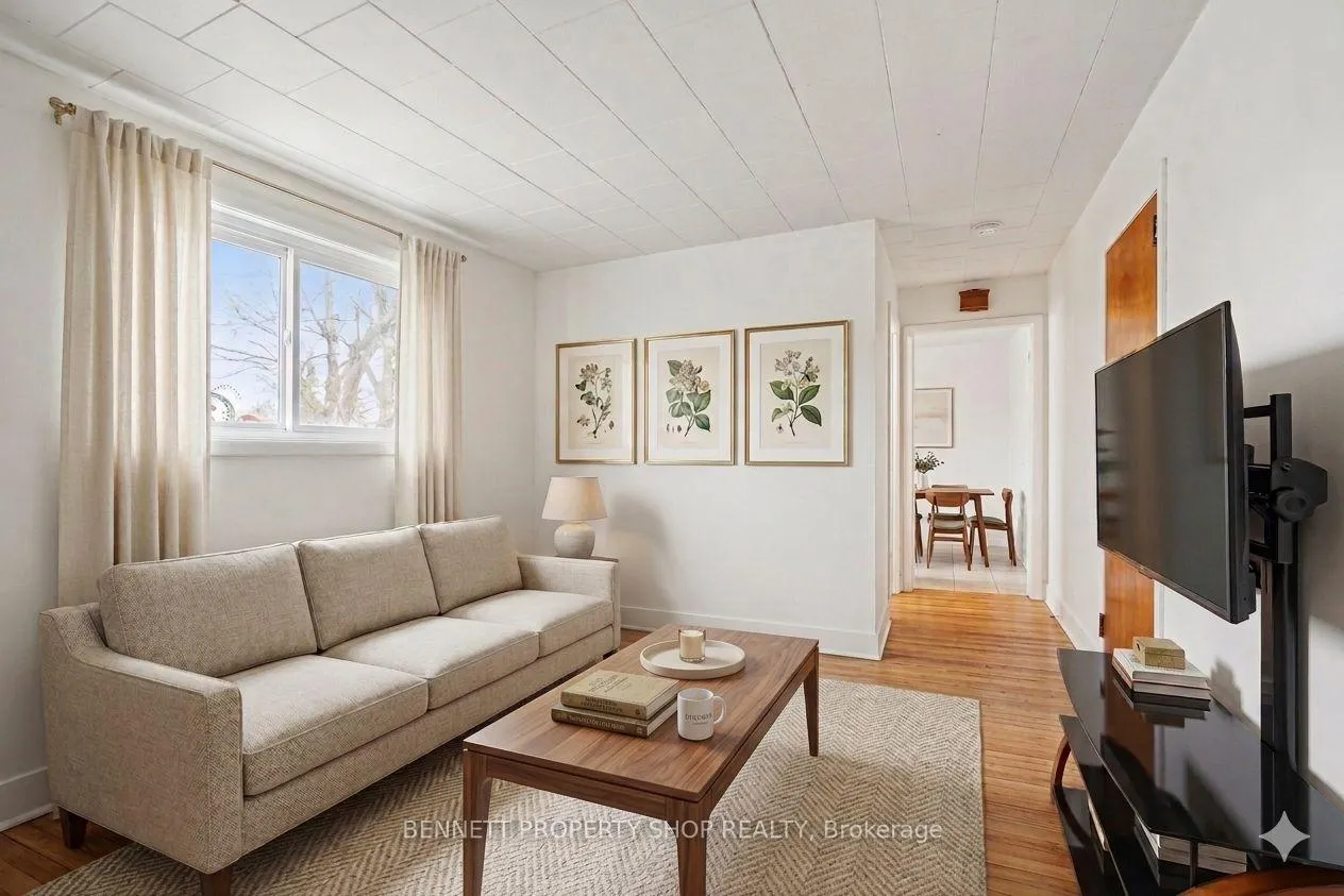 Photo 6 of 3033 Richmond Road, Ottawa, Britannia Heights — HOMEH