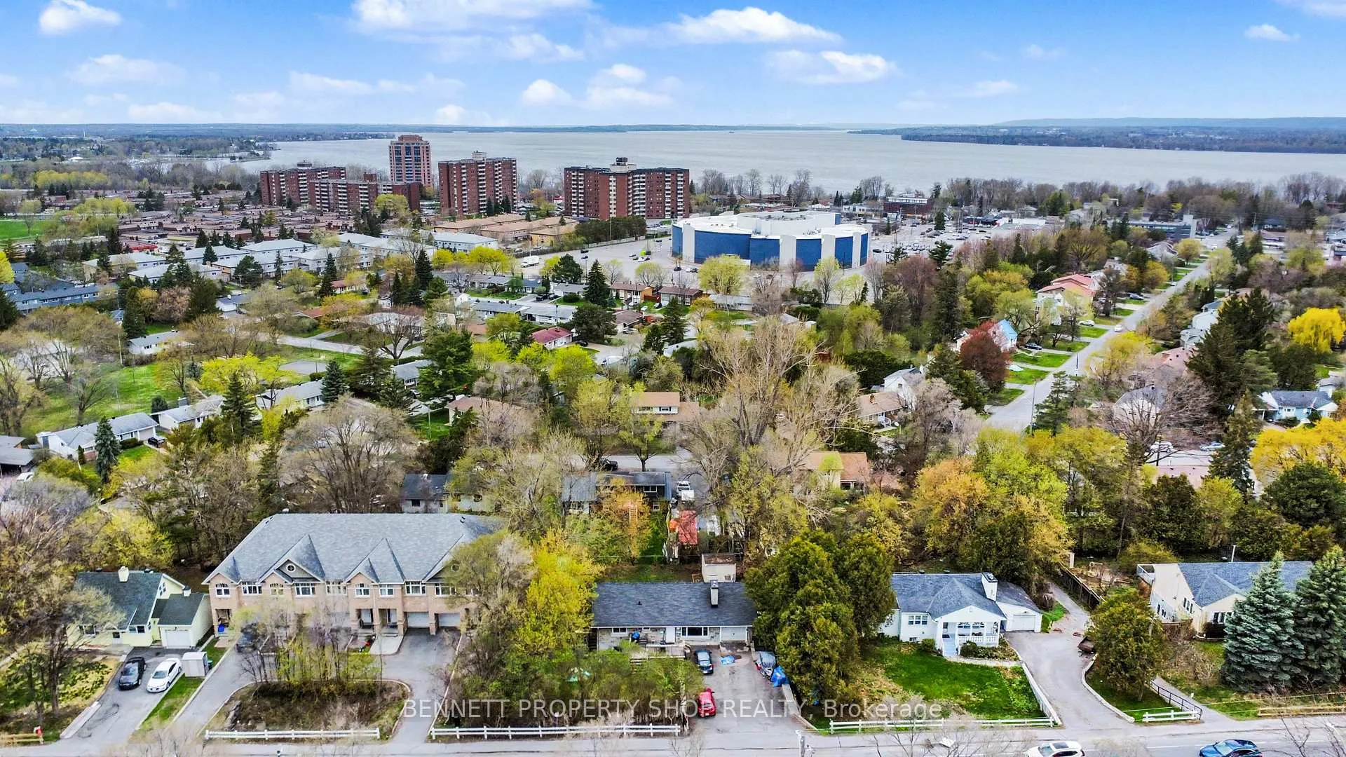 Photo 15 of 3033 Richmond Road, Ottawa, Britannia Heights — HOMEH