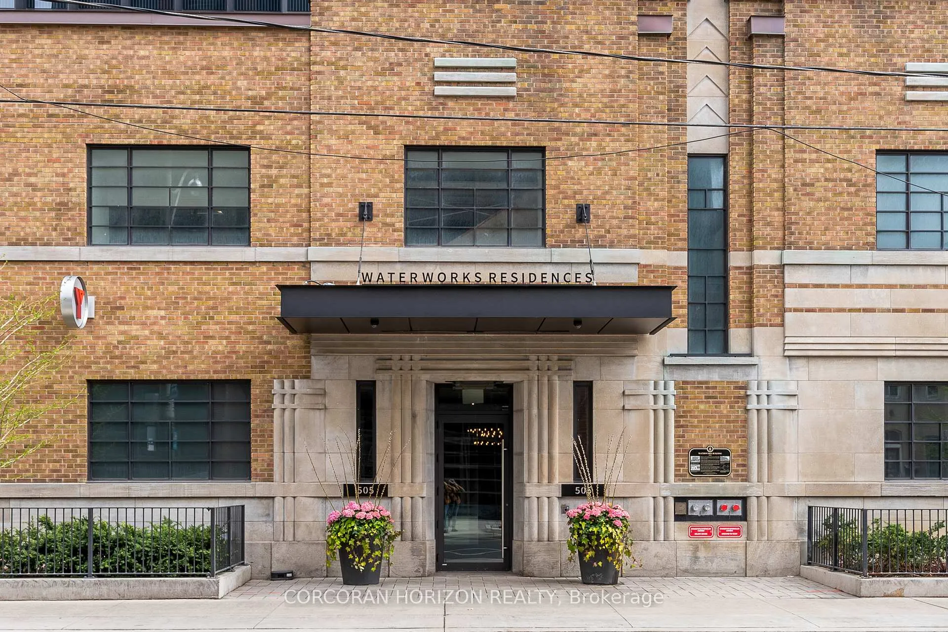 Front of Unit 419, 505 Richmond Street W