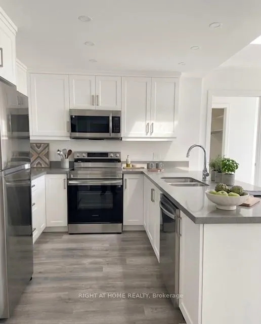 Photo 4 of Unit 507, 300B Fourth Avenue, St. Catharines, Ridley — HOMEH