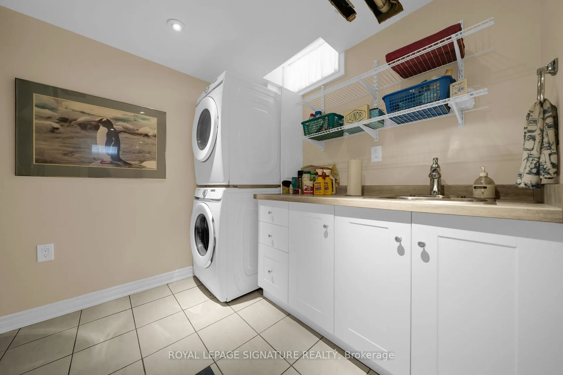 Photo 26 of 96 Wyndfield Crescent, Whitby, Pringle Creek — HOMEH