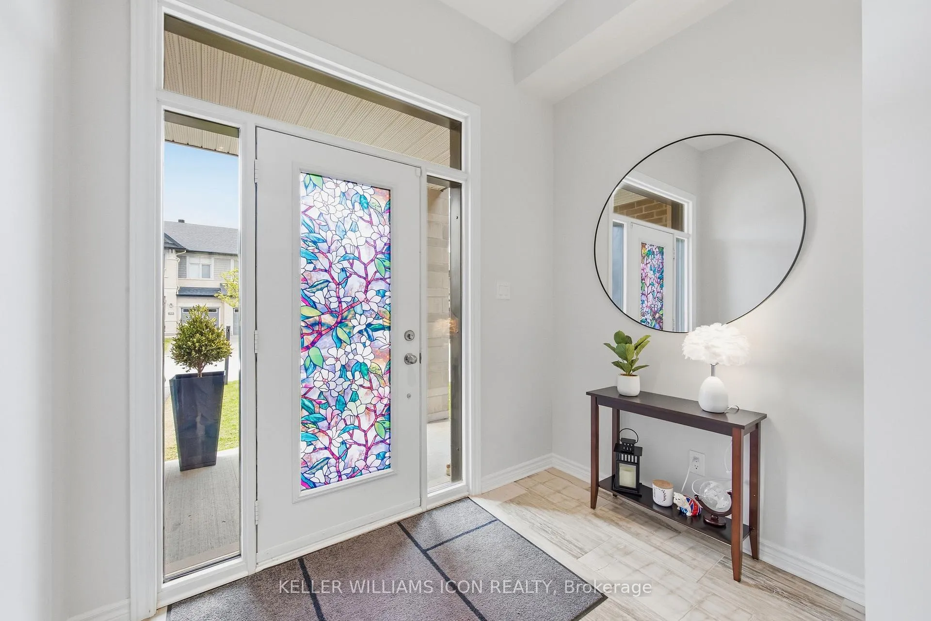 Photo 5 of 188 Larimar Circle, Ottawa, Riverside South/Gloucester Glen — HOMEH