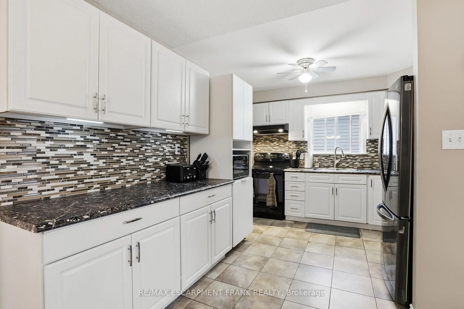 Photo 15 of 593 Grey Street, Brantford, Echo Place — HOMEH