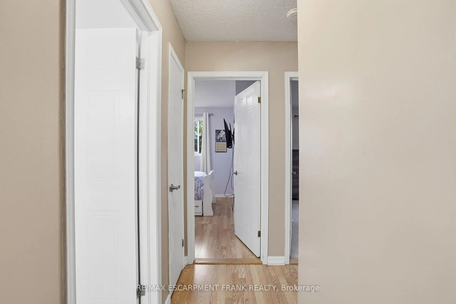 Photo 18 of 593 Grey Street, Brantford, Echo Place — HOMEH