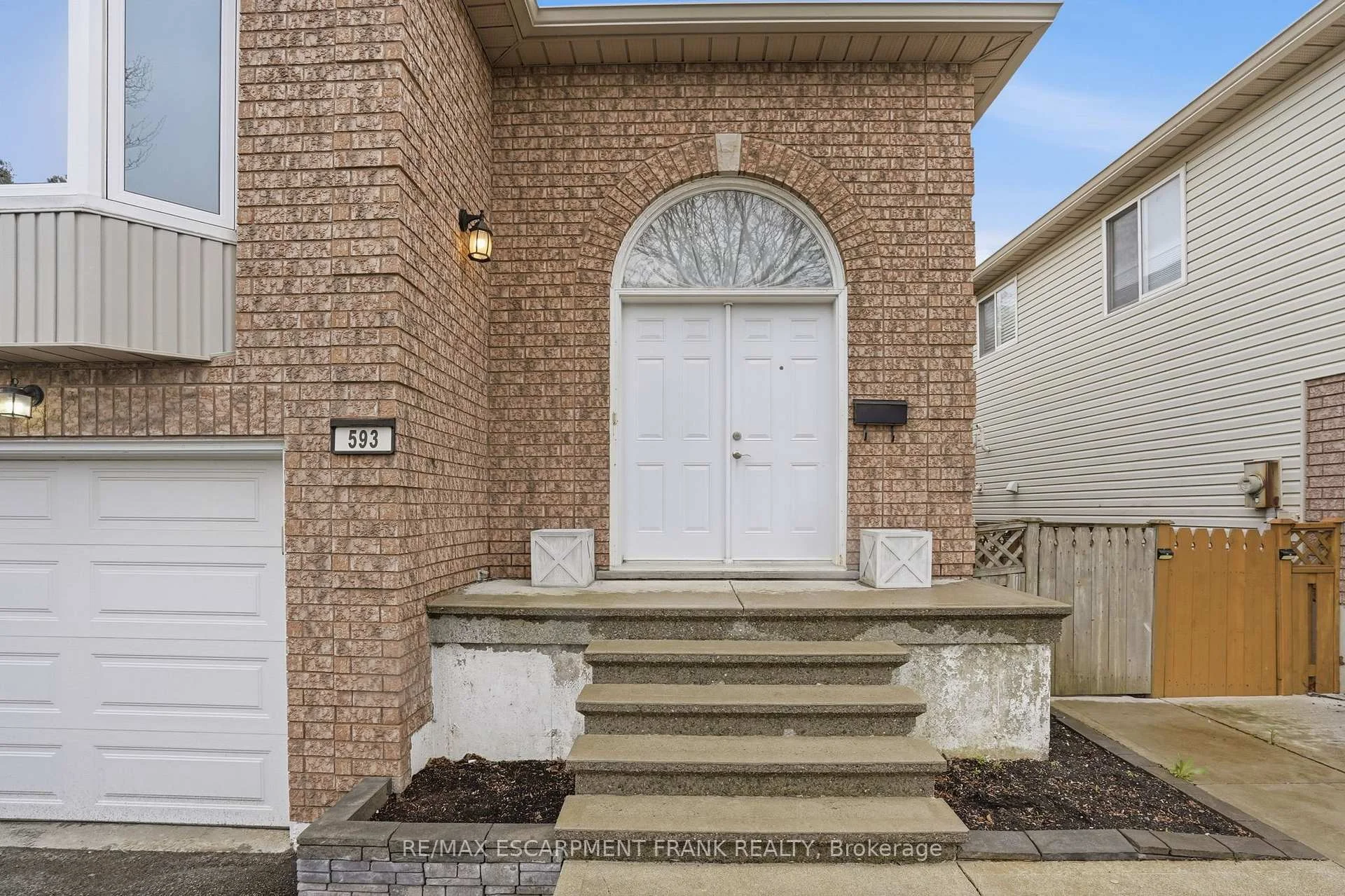 Photo 5 of 593 Grey Street, Brantford, Echo Place — HOMEH