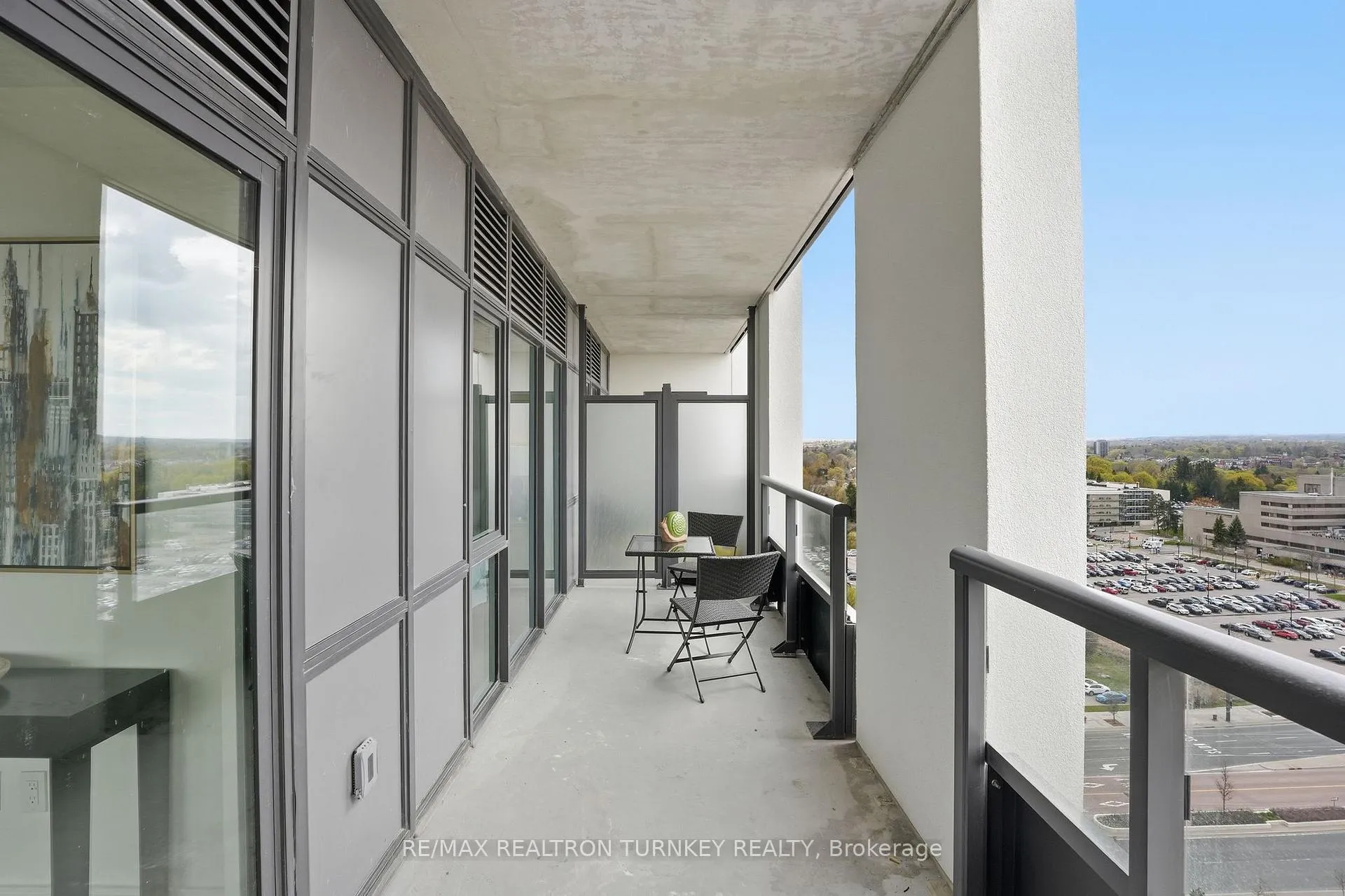Photo 18 of Unit 1303, 705 Davis Drive, Newmarket, Huron Heights-Leslie Valley — HOMEH