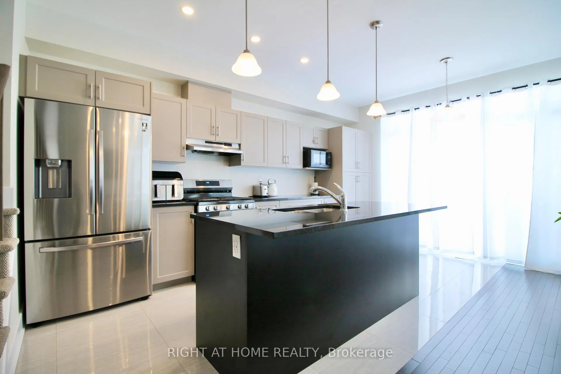 Photo 10 of 65 Antonakos Drive, Carleton Place — HOMEH