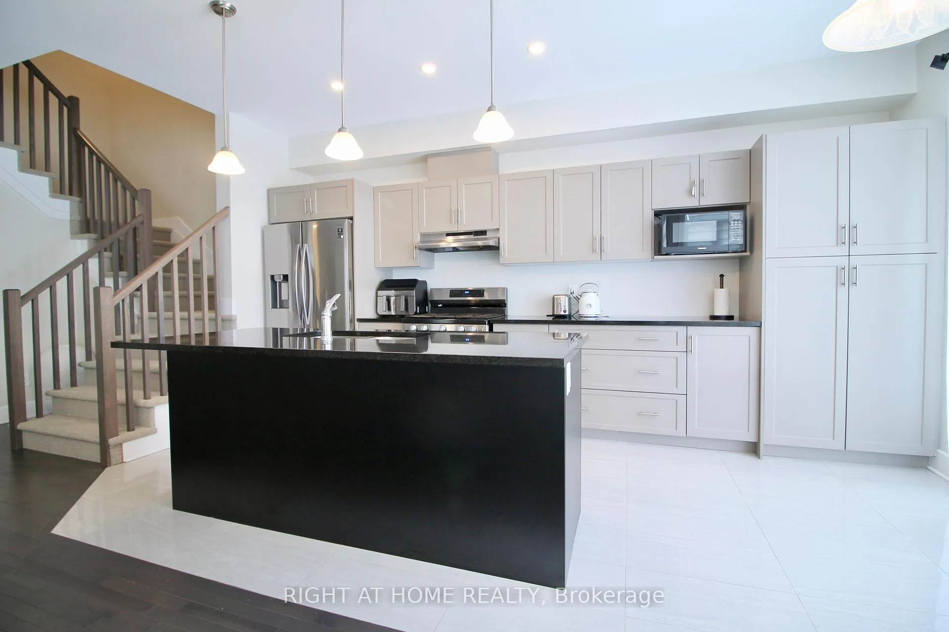 Photo 13 of 65 Antonakos Drive, Carleton Place — HOMEH