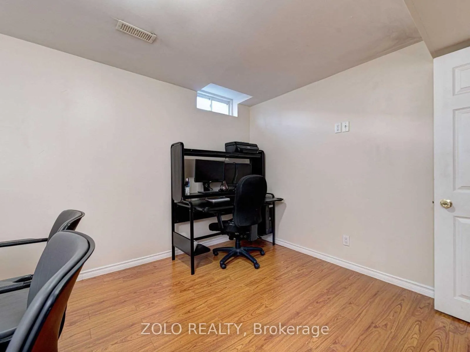 Photo 8 of Unit (BASEMENT), 88 Maddybeth Crescent, Brampton, Bram West — HOMEH
