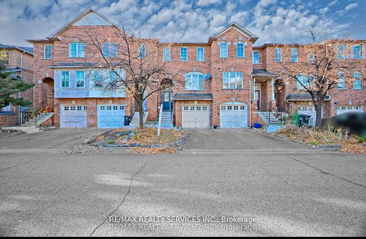 Front of Unit 21, 170 Havelock Drive