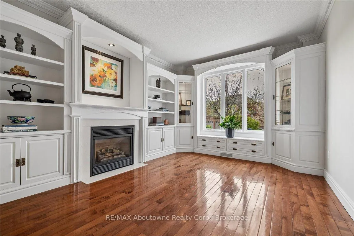 Photo 4 of 1794 Glenvista Drive, Oakville, Joshua Creek — HOMEH