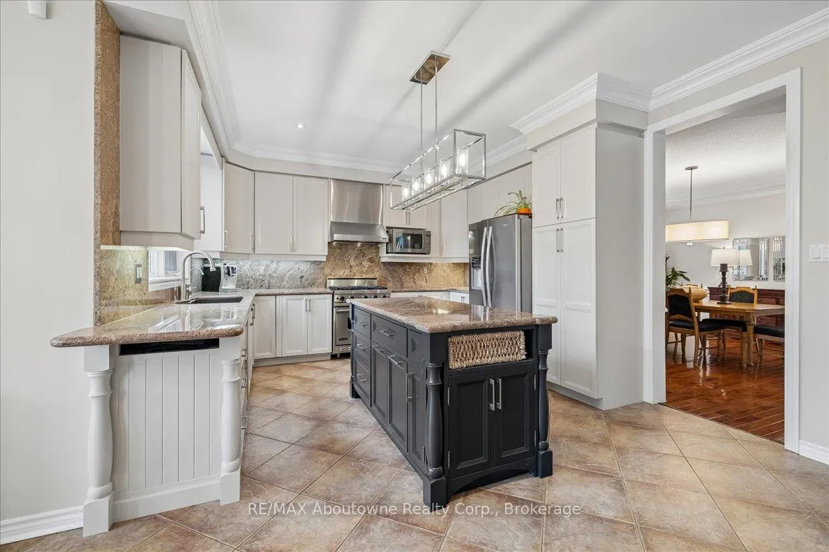Photo 9 of 1794 Glenvista Drive, Oakville, Joshua Creek — HOMEH
