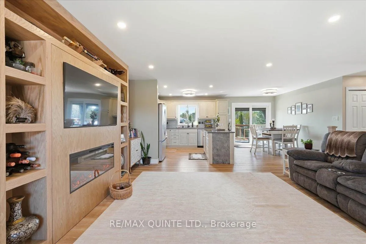 Photo 6 of 29 Stonegate Crescent, Quinte West, Frankford Ward — HOMEH