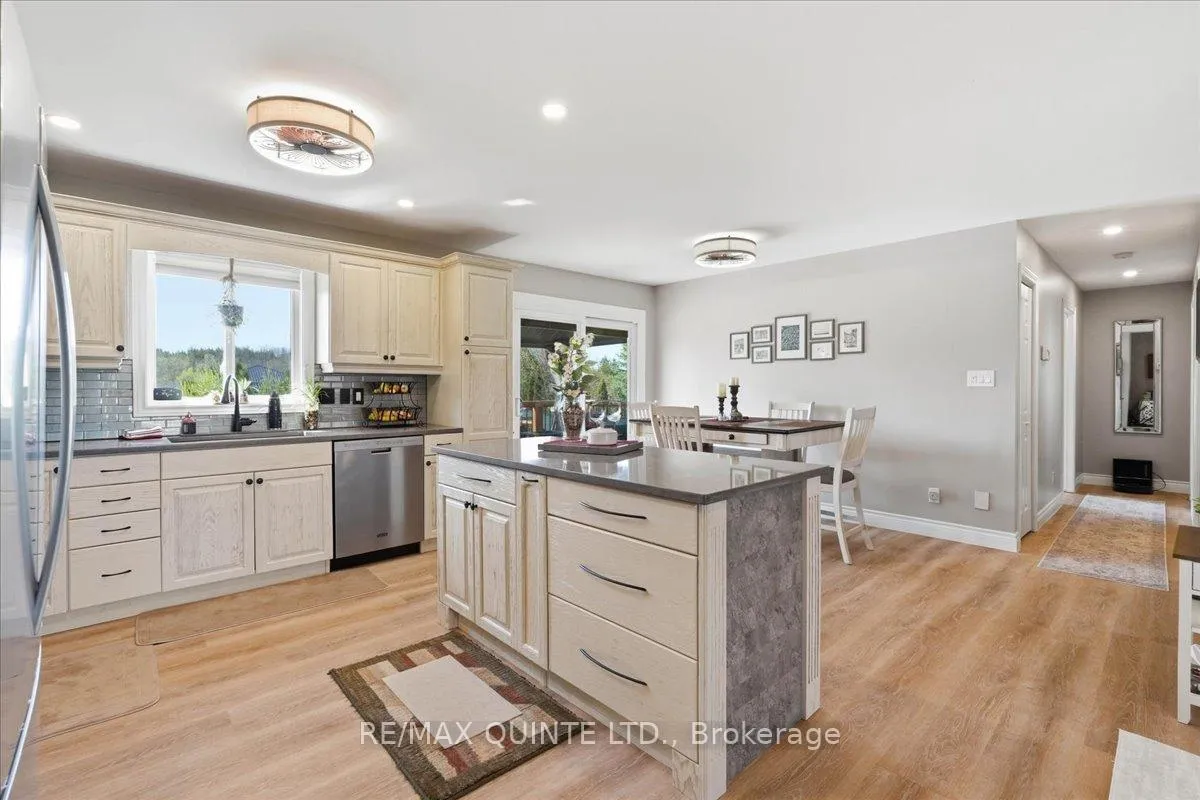 Photo 10 of 29 Stonegate Crescent, Quinte West, Frankford Ward — HOMEH