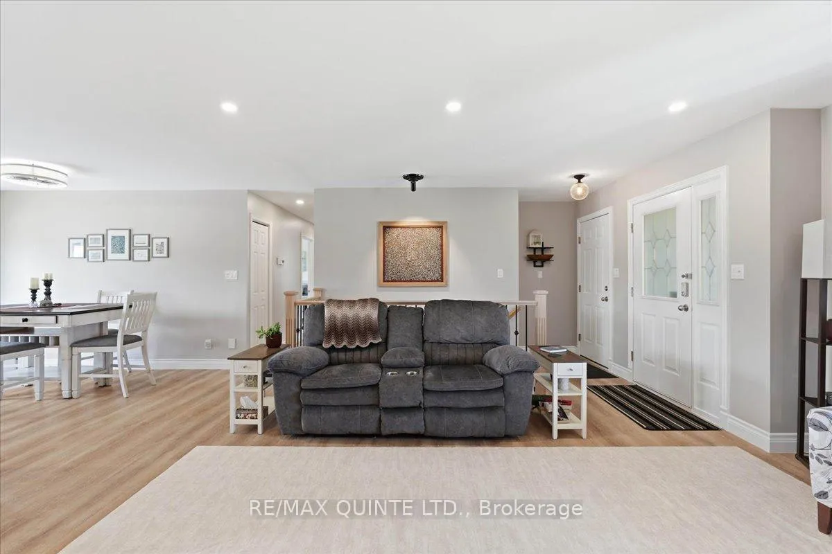 Photo 28 of 29 Stonegate Crescent, Quinte West, Frankford Ward — HOMEH