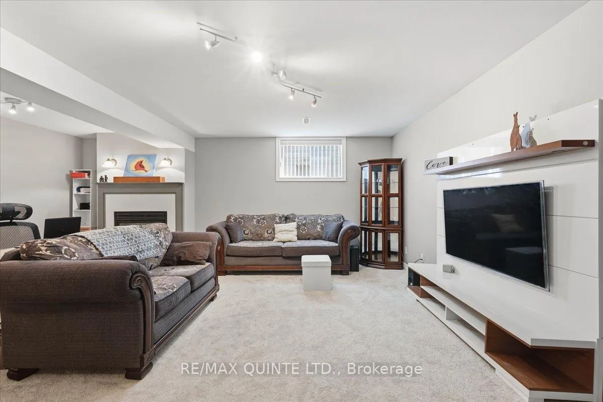 Photo 30 of 29 Stonegate Crescent, Quinte West, Frankford Ward — HOMEH