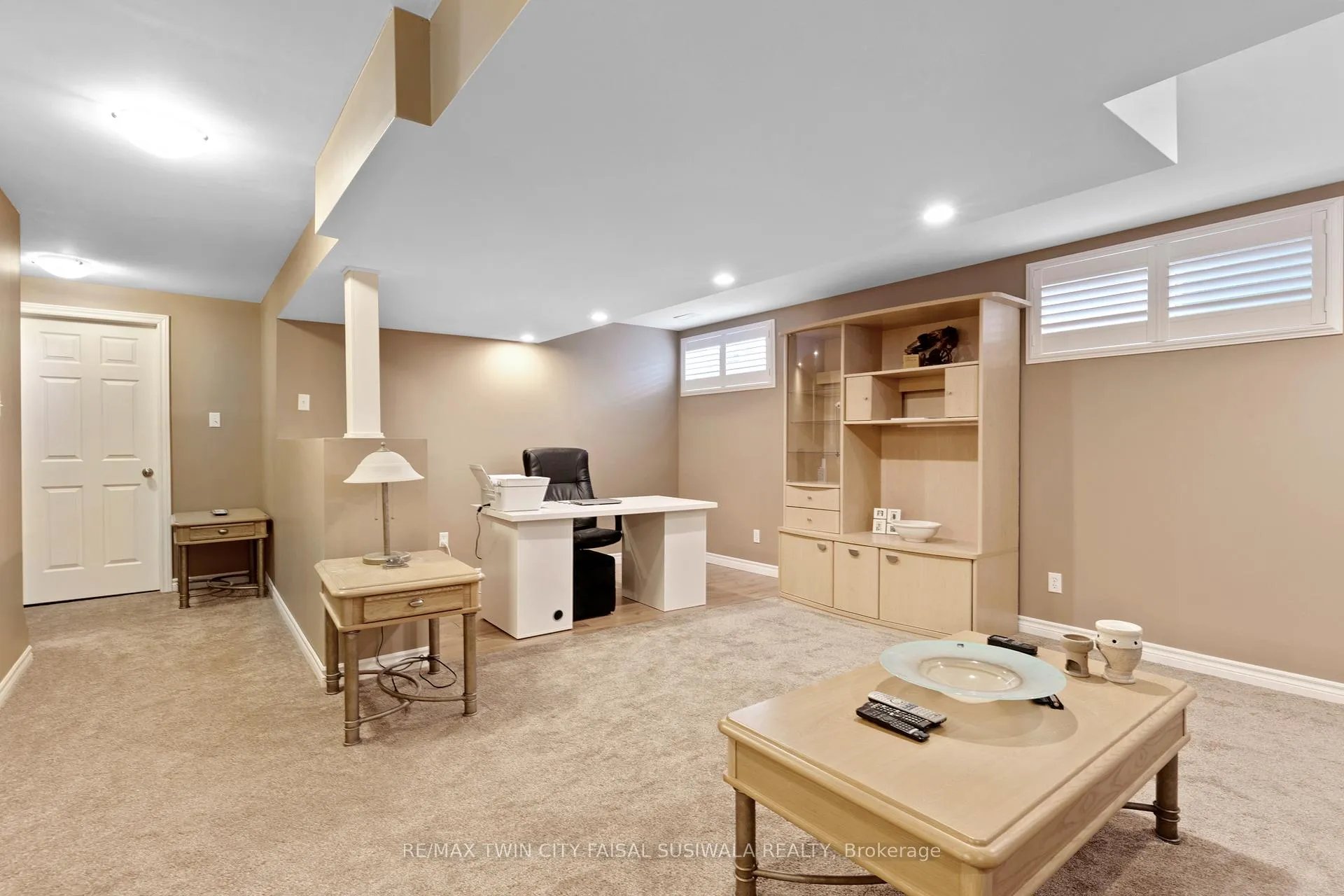 Photo 26 of 235 Dundas Street W, Brant, Paris — HOMEH
