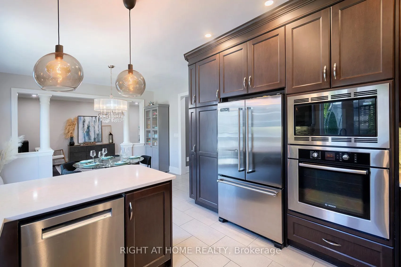 Photo 13 of 464 Davos Road, Vaughan, Vellore Village — HOMEH