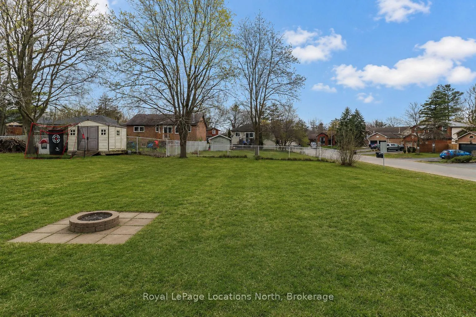 Photo 3 of 2 Langevin Drive, Wasaga Beach — HOMEH