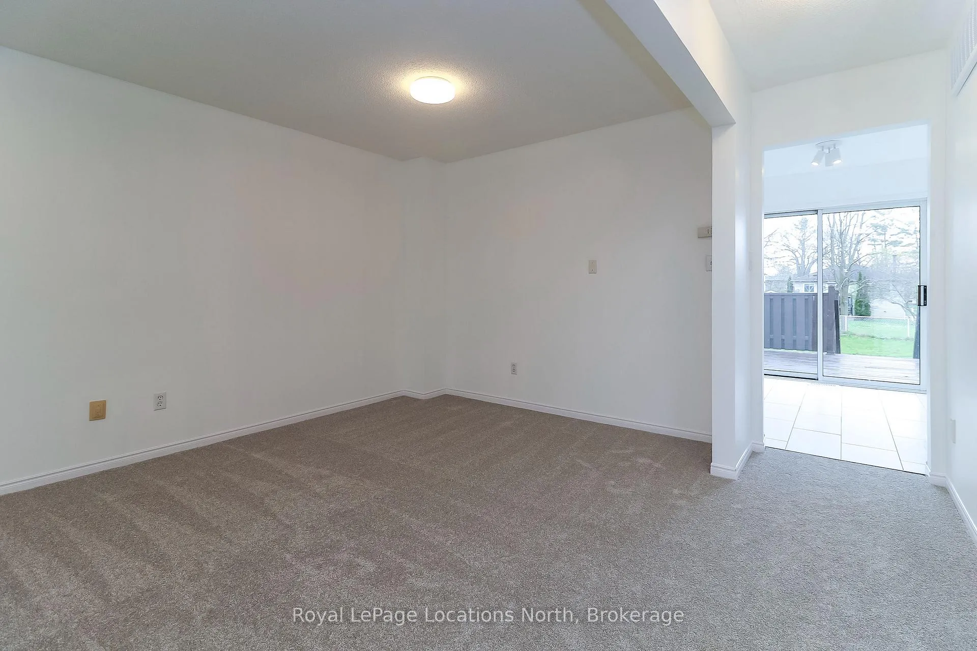 Photo 8 of 2 Langevin Drive, Wasaga Beach — HOMEH