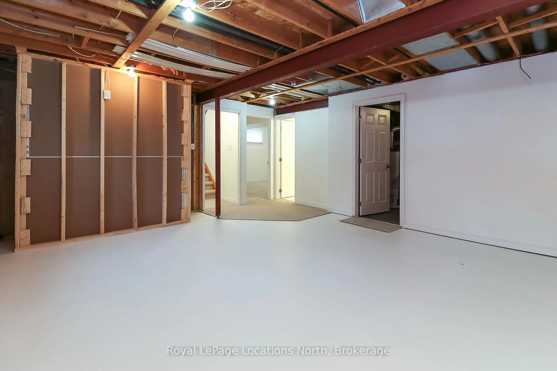 Photo 22 of 2 Langevin Drive, Wasaga Beach — HOMEH