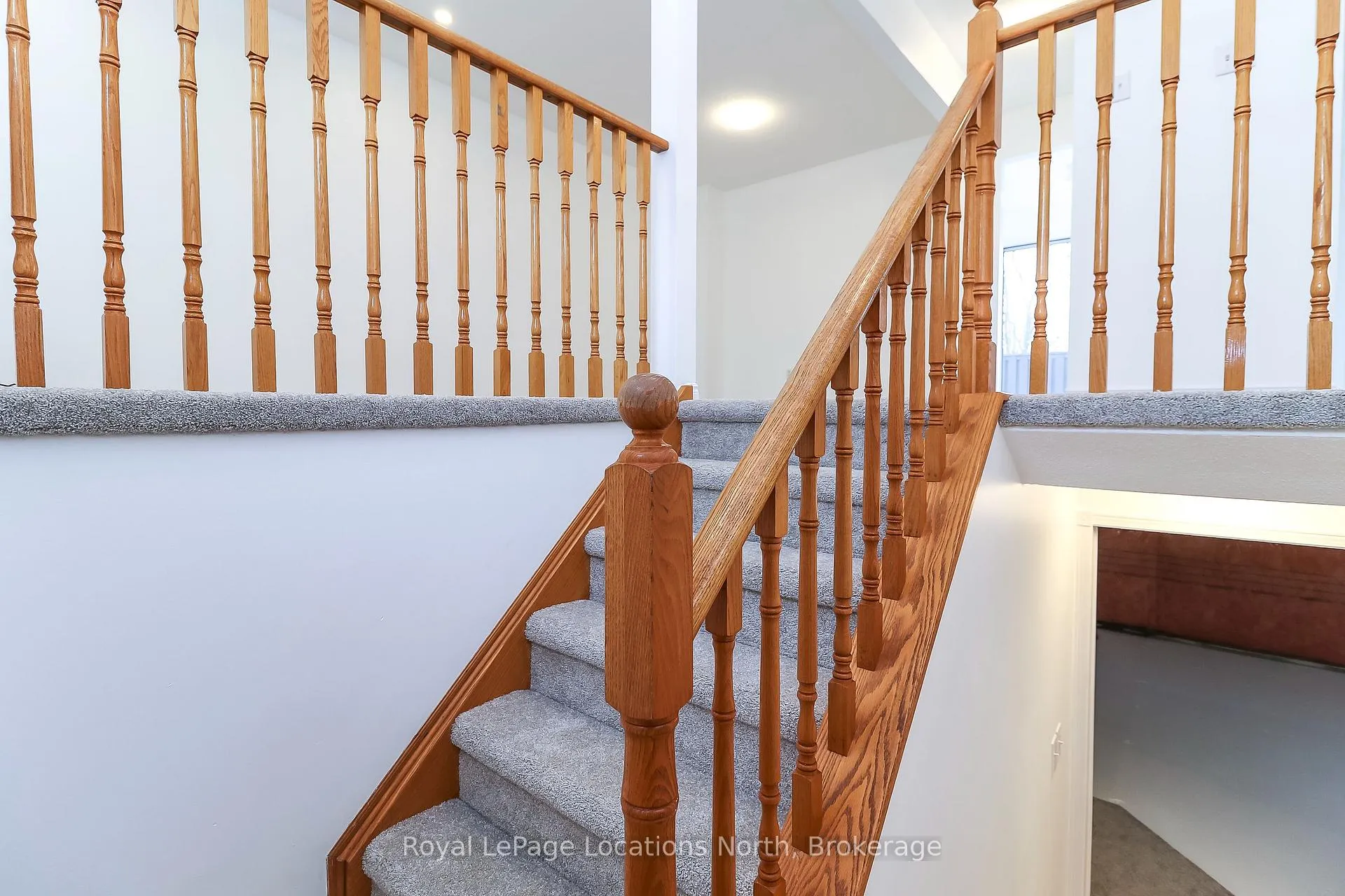 Photo 24 of 2 Langevin Drive, Wasaga Beach — HOMEH