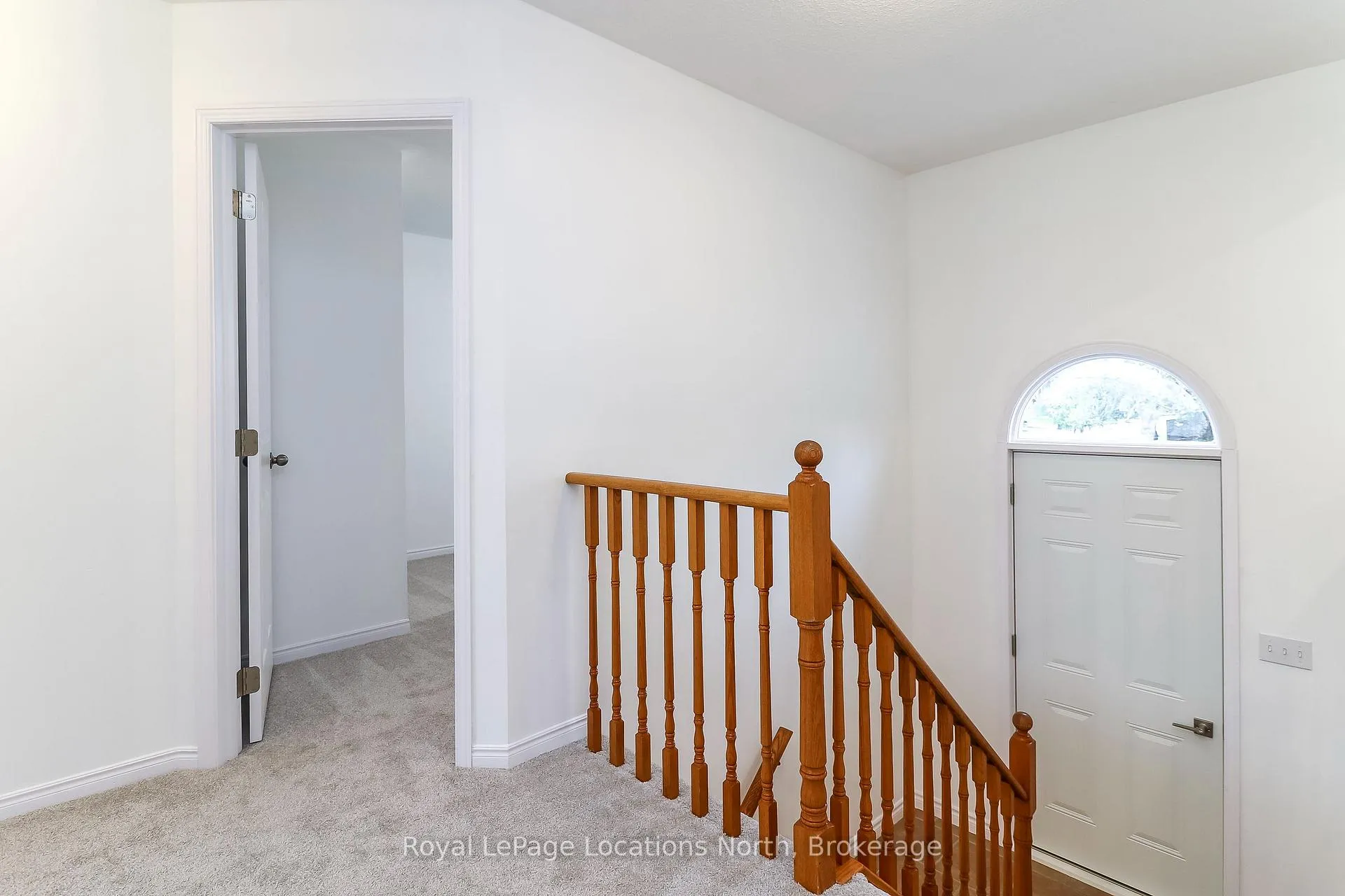Photo 25 of 2 Langevin Drive, Wasaga Beach — HOMEH