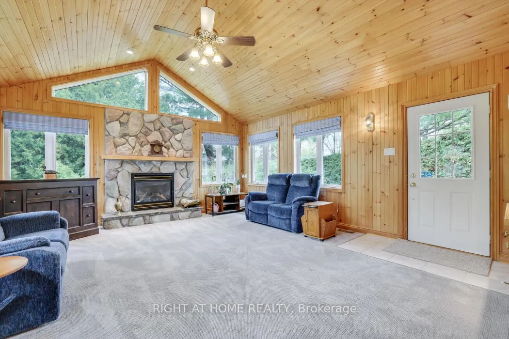 Photo 13 of 16 Lambert Drive, Ottawa, Sheahan Estates/Trend Village — HOMEH