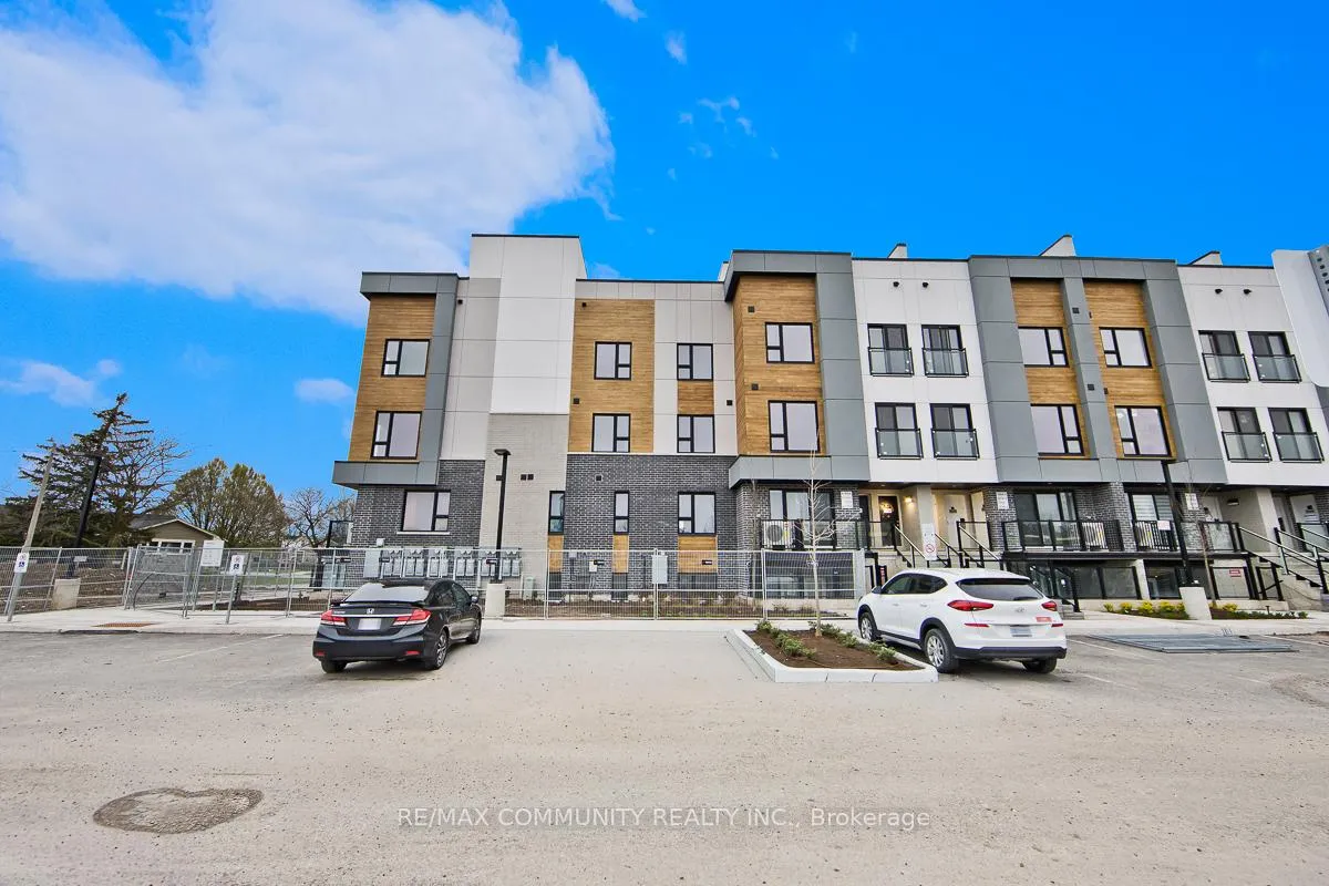 Photo 2 of Unit 303A, 16 Melbourne Avenue, St. Catharines, E. Chester — HOMEH