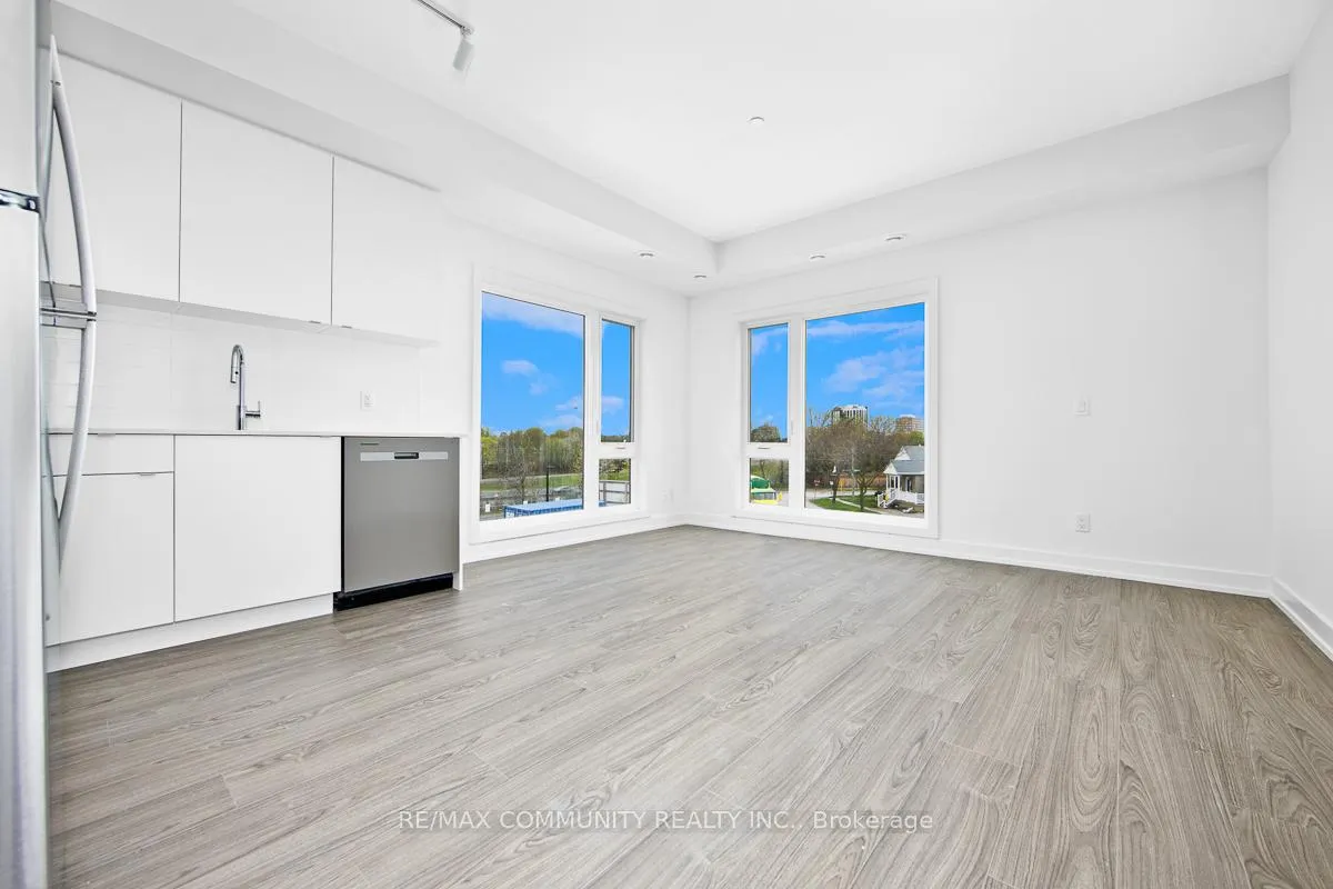 Photo 3 of Unit 303A, 16 Melbourne Avenue, St. Catharines, E. Chester — HOMEH