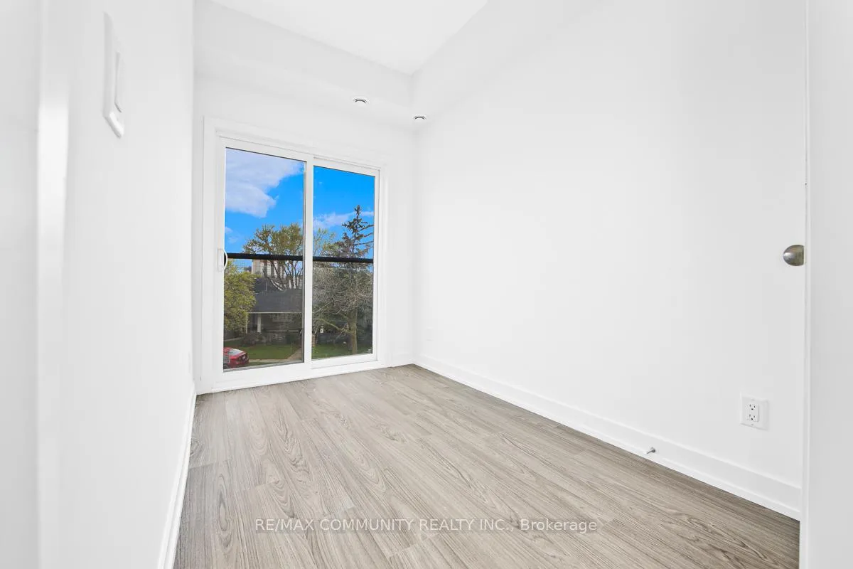 Photo 7 of Unit 303A, 16 Melbourne Avenue, St. Catharines, E. Chester — HOMEH