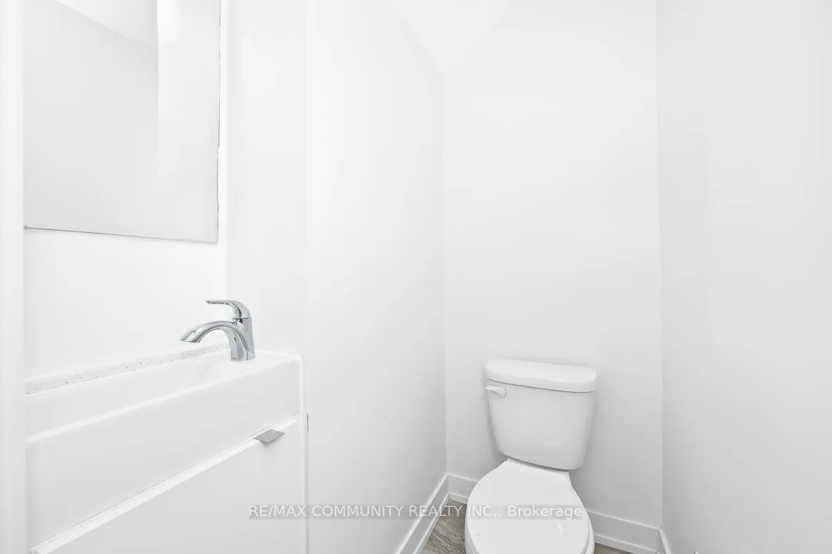 Photo 8 of Unit 303A, 16 Melbourne Avenue, St. Catharines, E. Chester — HOMEH