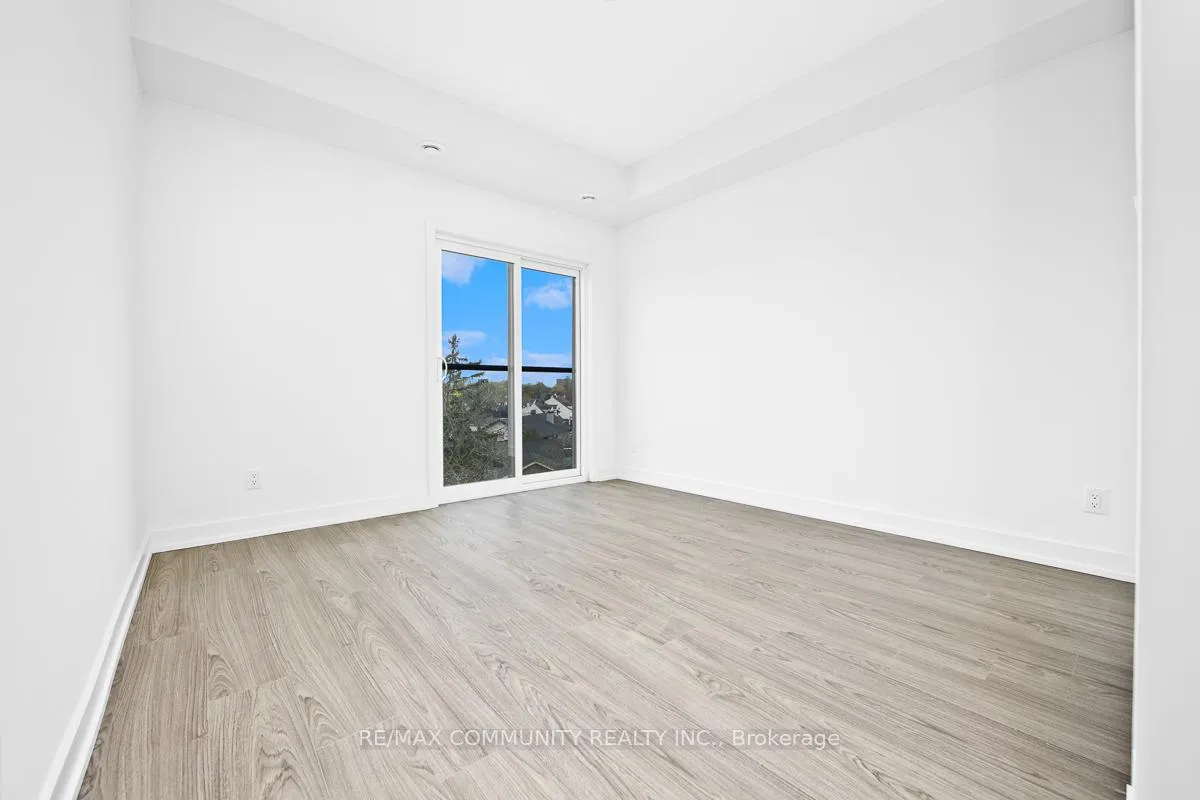 Photo 10 of Unit 303A, 16 Melbourne Avenue, St. Catharines, E. Chester — HOMEH