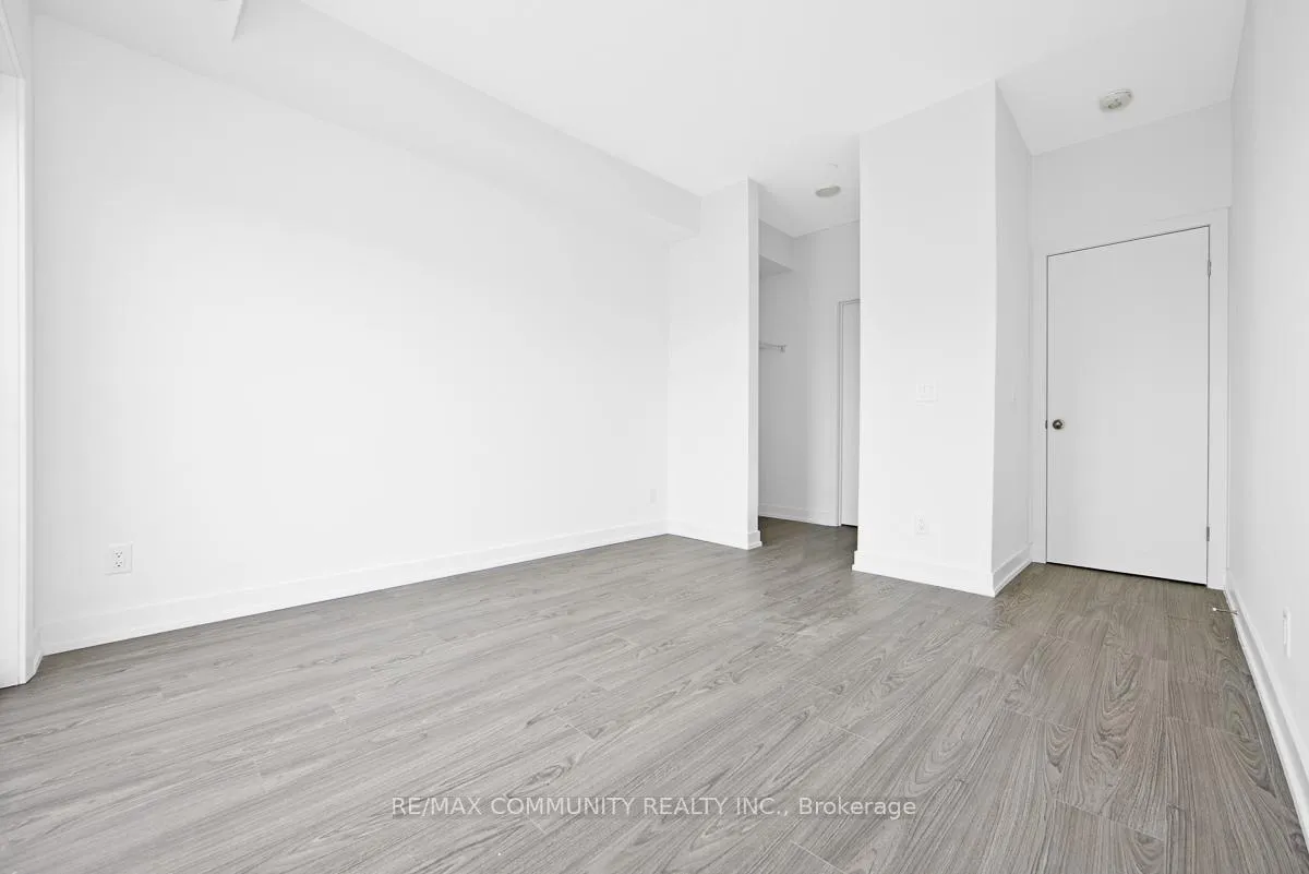 Photo 11 of Unit 303A, 16 Melbourne Avenue, St. Catharines, E. Chester — HOMEH