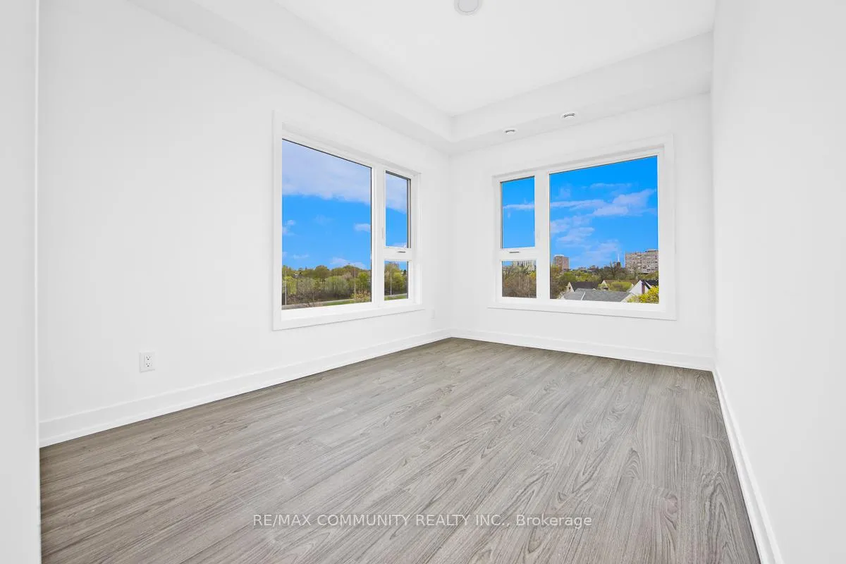 Photo 13 of Unit 303A, 16 Melbourne Avenue, St. Catharines, E. Chester — HOMEH