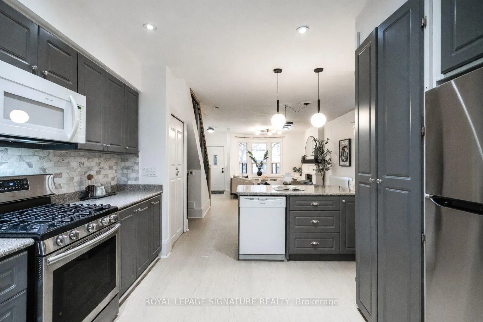 Photo 14 of Unit Upper, 216 Parkmount Road, Toronto, Greenwood-Coxwell — HOMEH