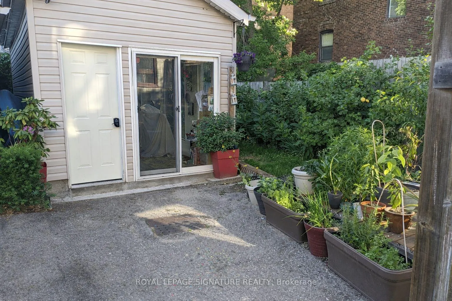 Photo 28 of Unit Upper, 216 Parkmount Road, Toronto, Greenwood-Coxwell — HOMEH