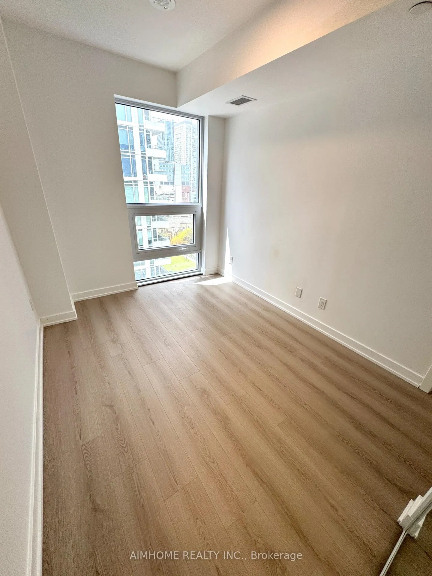 Photo 17 of Unit 2212, 100 Queen Street E, Toronto, Church-Yonge Corridor — HOMEH