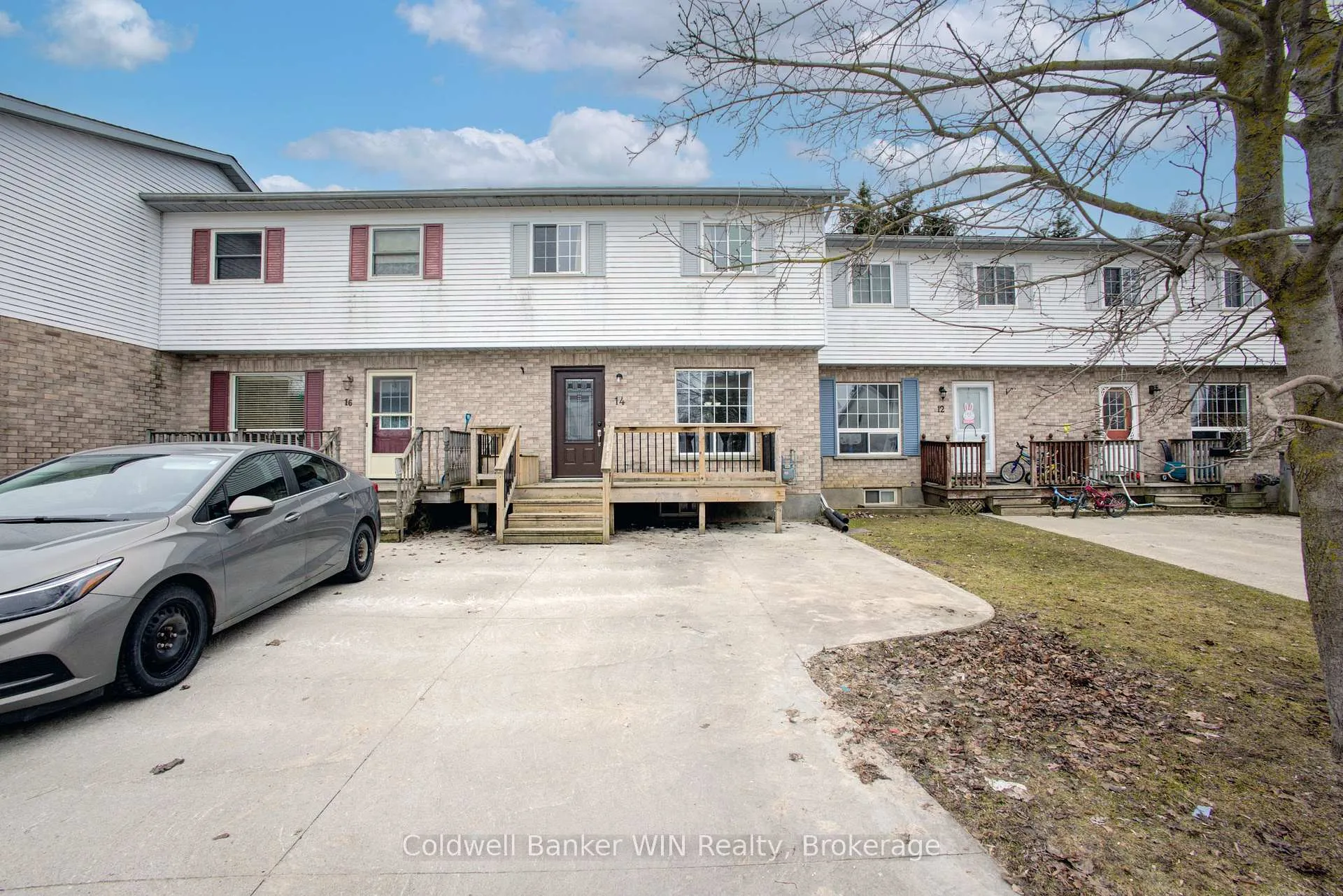 Front of 14 Farrell Lane