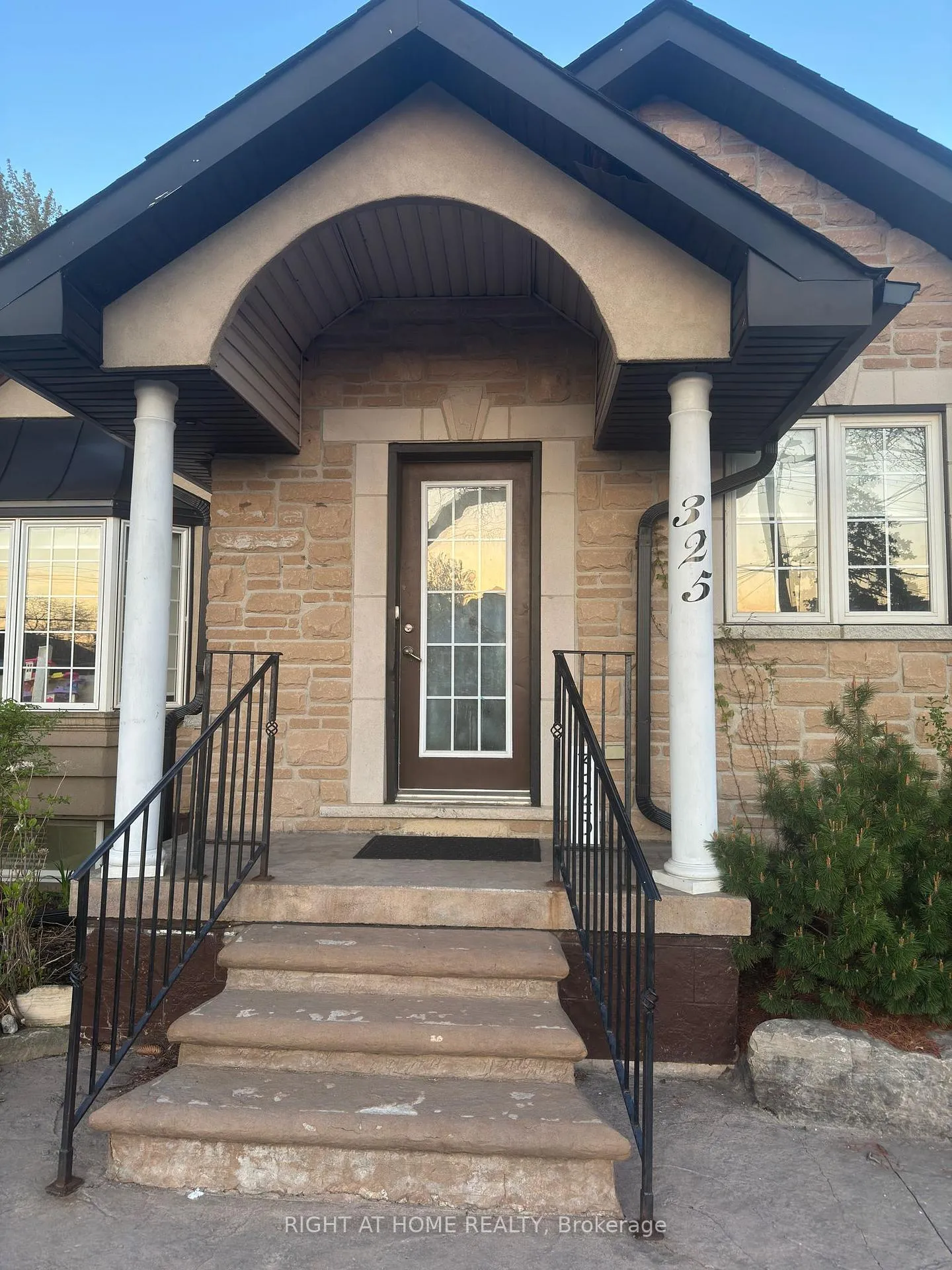 Photo 3 of Unit Main, 325 East 45th Street, Hamilton, Hampton Heights — HOMEH