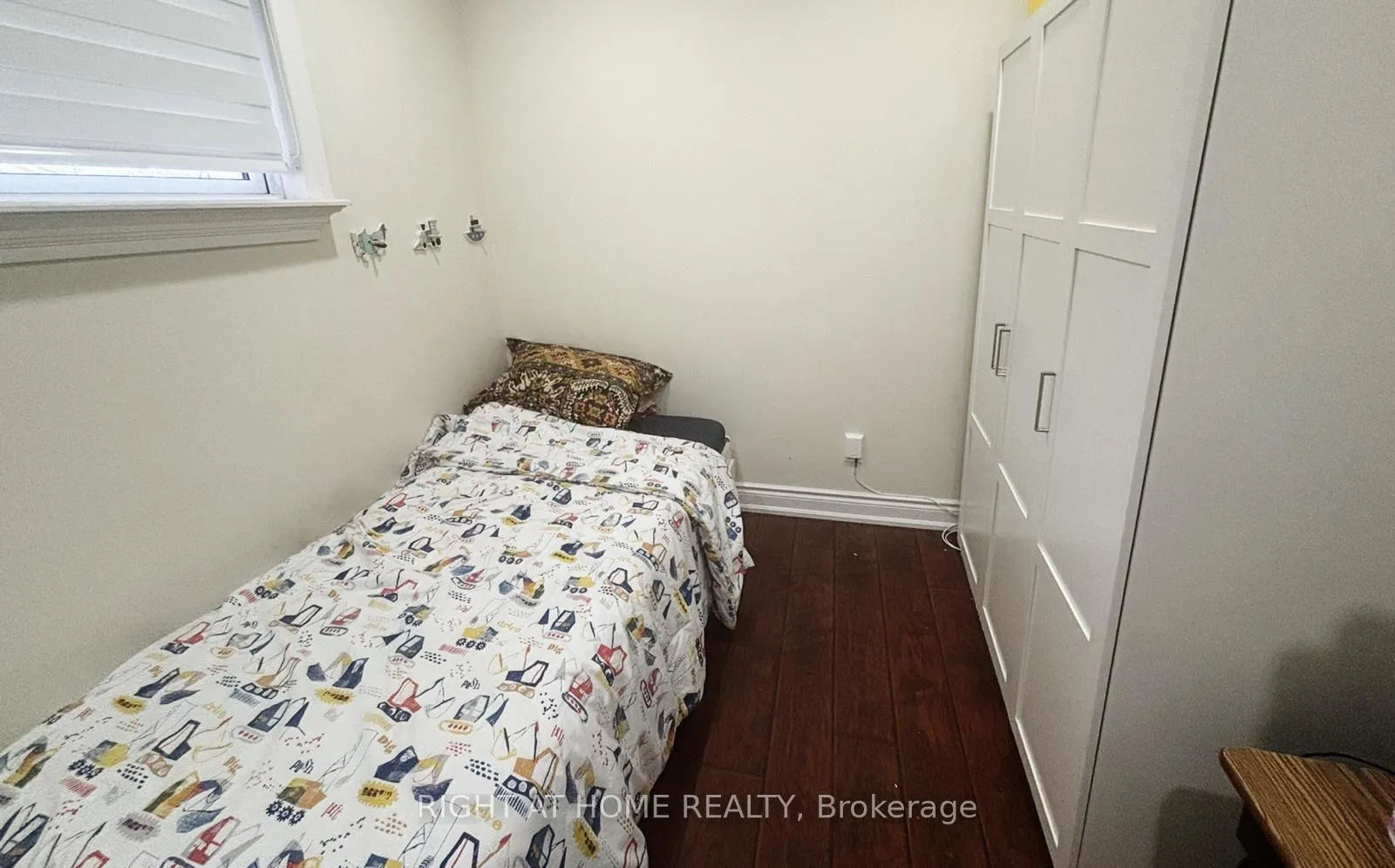 Photo 5 of Unit Main, 325 East 45th Street, Hamilton, Hampton Heights — HOMEH