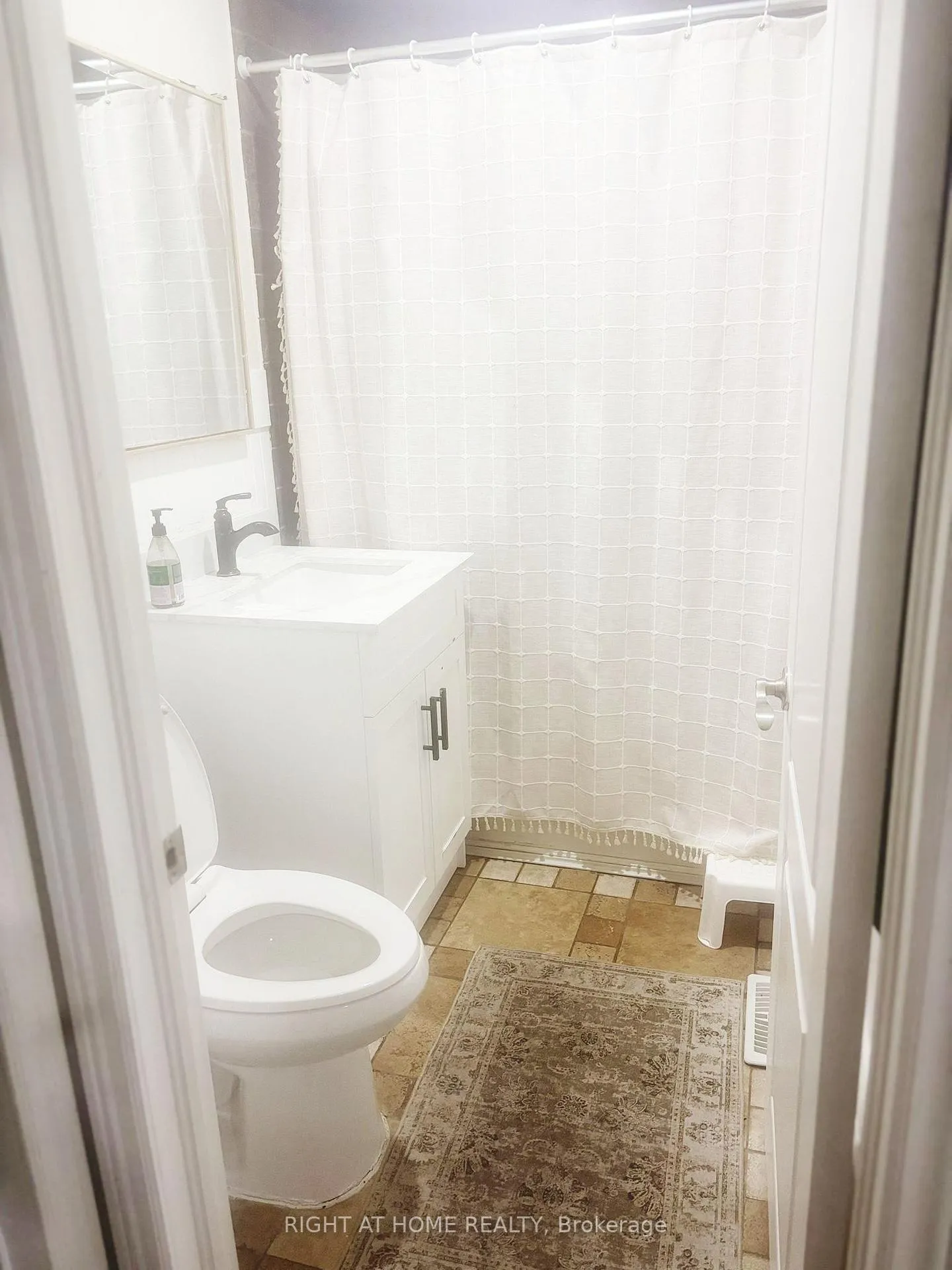 Photo 7 of Unit Main, 325 East 45th Street, Hamilton, Hampton Heights — HOMEH