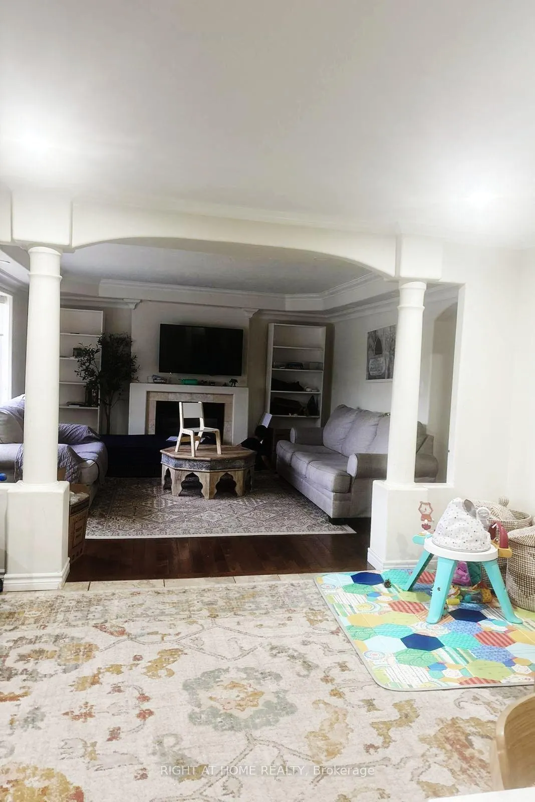 Photo 8 of Unit Main, 325 East 45th Street, Hamilton, Hampton Heights — HOMEH